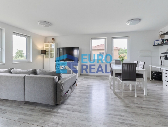 Rodinný dům 4+KK, 125 m² se založenou zahradou, pozemek 753 m²