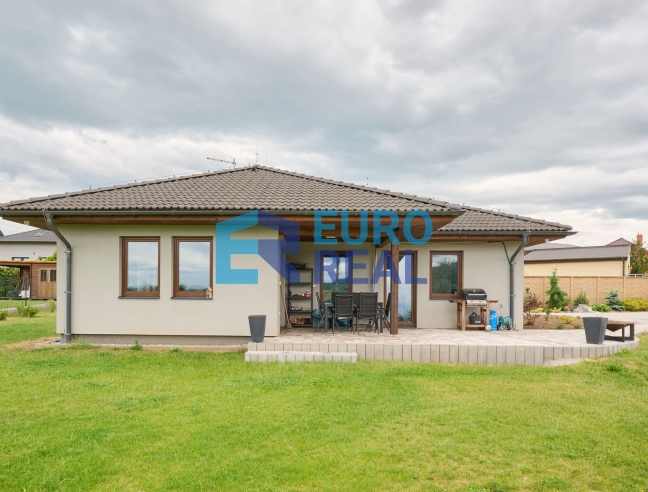 Rodinný dům 4+KK, 125 m² se založenou zahradou, pozemek 753 m²