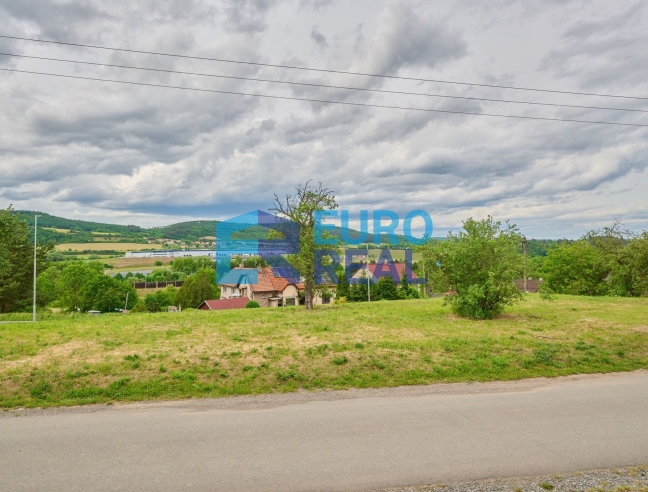 Rodinný dům 4+KK, 125 m² se založenou zahradou, pozemek 753 m²