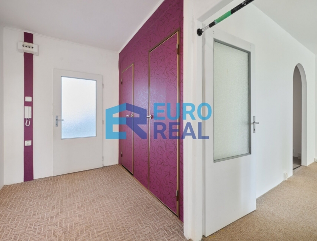 pronájem bytu 2+1 s terasou 18 m²