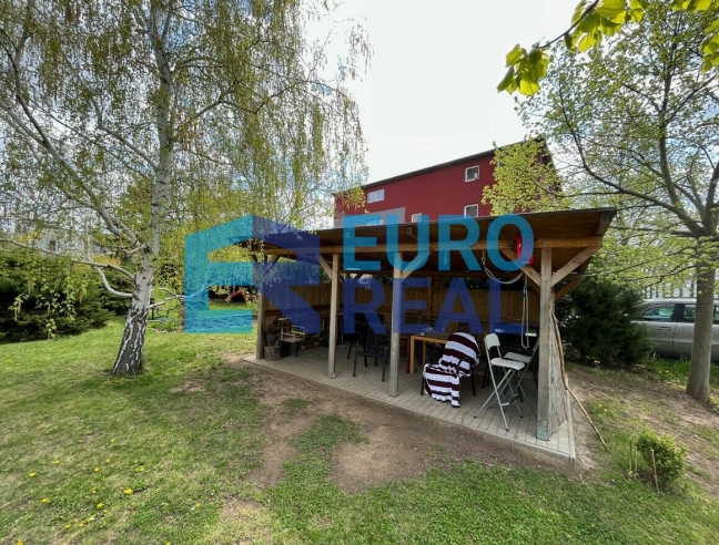 Byt 2+1 Prahy 4 s balkonem